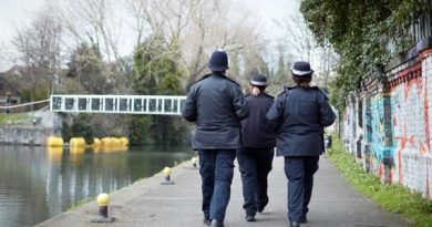 KNIFE-CARRYING SIXTEEN YEAR OLD ARRESTED OVER STOLEN BIKE