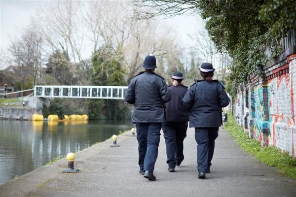 KNIFE-CARRYING SIXTEEN YEAR OLD ARRESTED OVER STOLEN BIKE