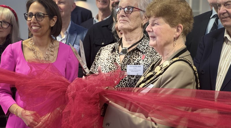 NEW ELLERAY CENTRE GRAND OPENING IN TEDDINGTON TODAY (Photo Special)