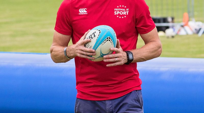 Meet rugby legends at Twickenham this March at Family Traveller LIVE- Teddington Town readers receive an exclusive 50% discount on tickets