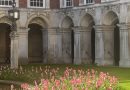 PHOTO SPECIAL – TULIPS AT HAMPTON COURT PALACE