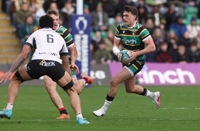 HARLEQUINS SIGN BIG ENGLAND STAR