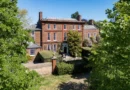 FAMOUS MANSION WITH HISTORIC ROYAL LINKS UP FOR SALE AT £25 MILLION