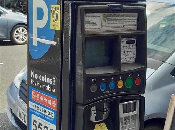 POLICE WARNING OVER PARKING METER AND CASH MACHINE FRAUDSTERS