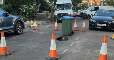 TEDDINGTON’S CLARENCE ROAD CLOSED DUE TO SINKHOLE