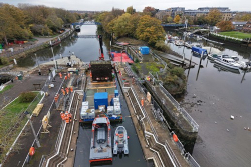 WEEKEND WORK REQUIRED TO MEET DEADLINE FOR TEDDINGTON LOCK REPAIRS