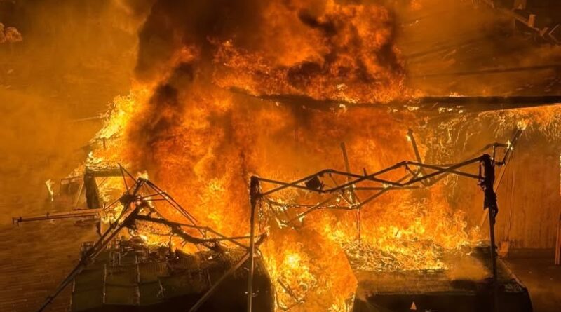 KINGSTON MARKET FIRE CAUSED BY ELECTRICAL FAULT    CLICK LINK TO SEE VIDEO OF FIRE AS IT HAPPENED