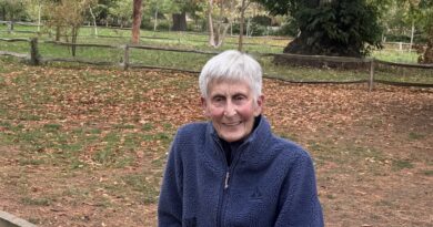BUSHY PARK’S BEST-KNOWN PHOTOGRAPHER HANGS UP HER LENS