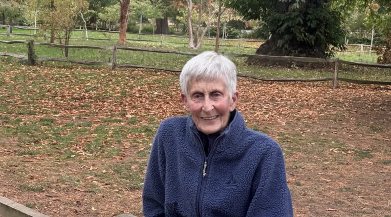 BUSHY PARK’S BEST-KNOWN PHOTOGRAPHER HANGS UP HER LENS
